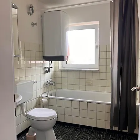 Vendégház Gaeste-, Handwerkerzimmer *
