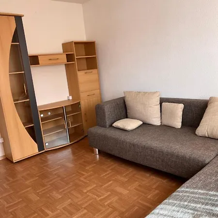Gaeste-, Handwerkerzimmer Vendégház